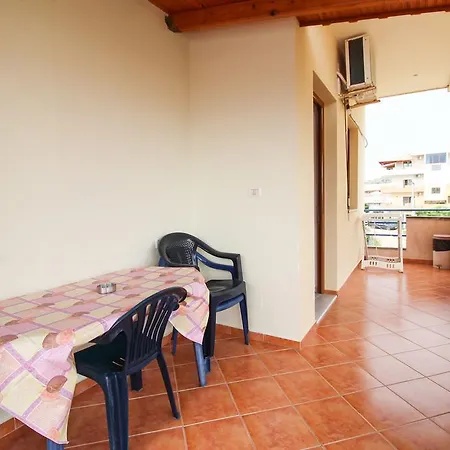 Aldo Apartment